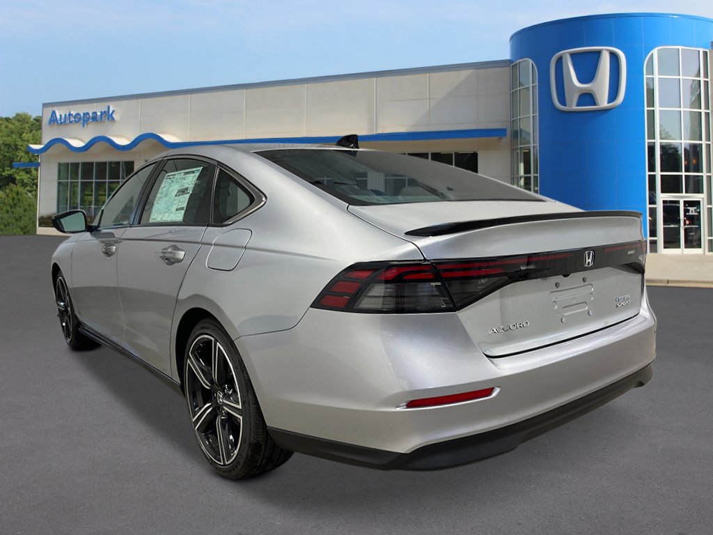 2025 Honda Accord Hybrid Sport photo 2