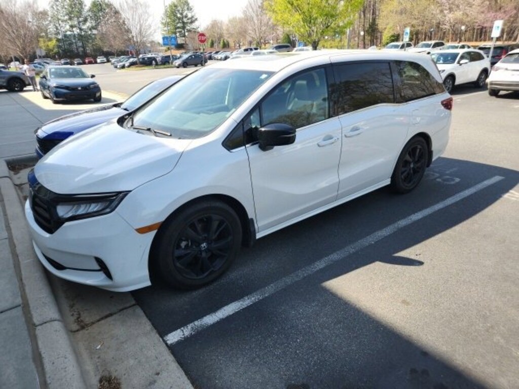 Used 2023 Honda Odyssey Sport Van