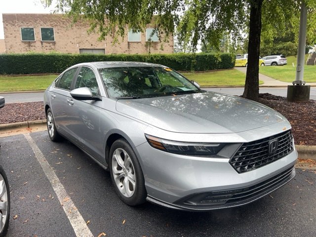 2023 Honda Accord LX photo 2