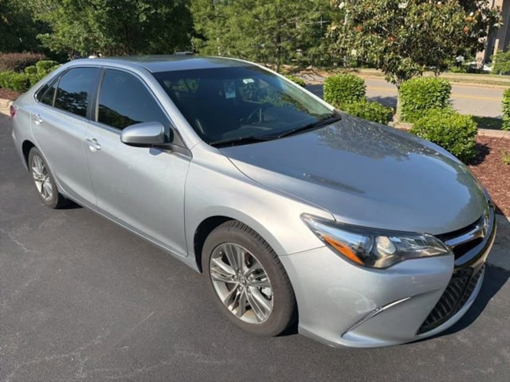 Used 2016 Toyota Camry LE Sedan