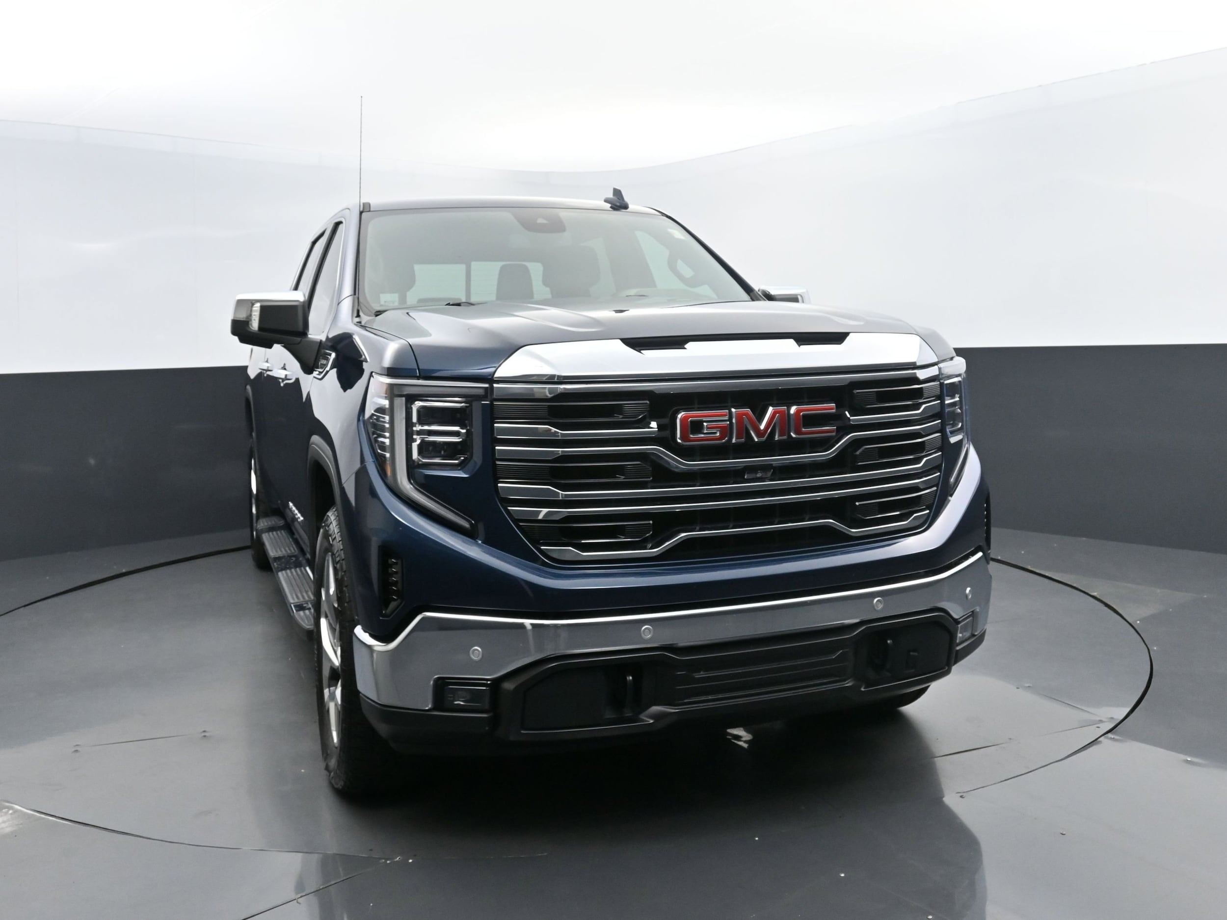 Used 2023 GMC Sierra 1500 SLT with VIN 3GTUUDED0PG227414 for sale in Cary, NC