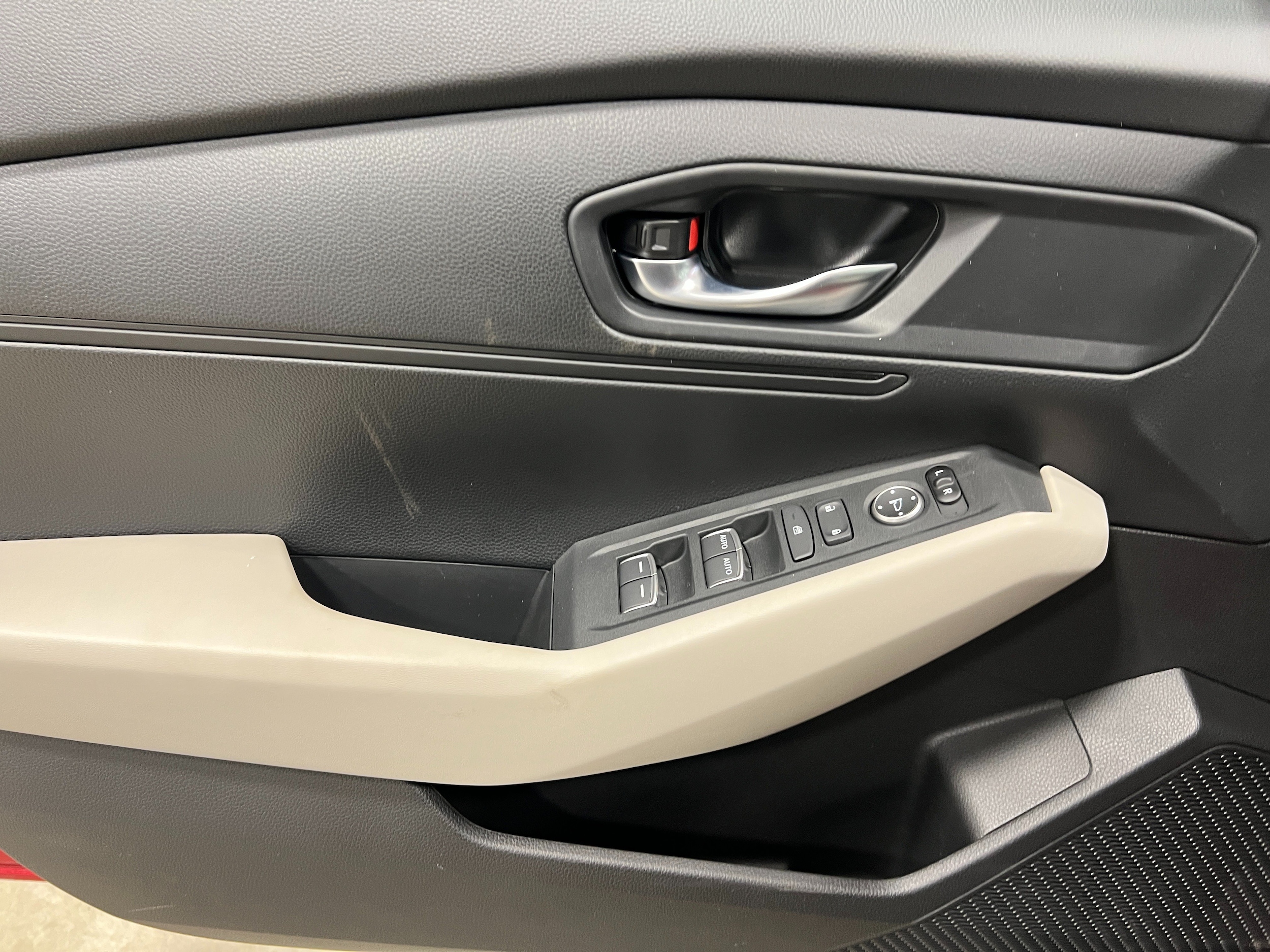 2025 Honda Accord LX - Photo 13