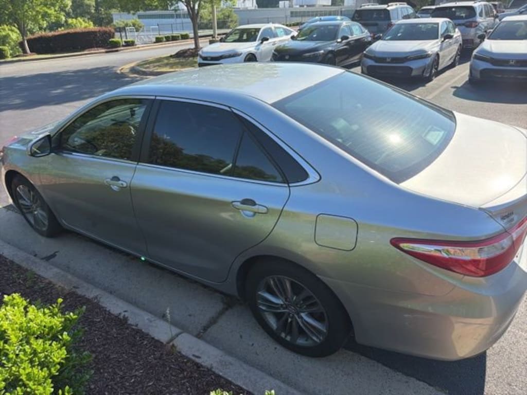 Used 2016 Toyota Camry LE Sedan