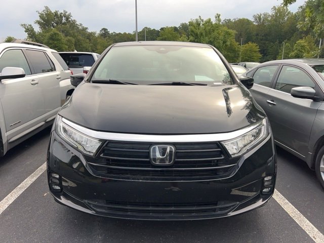 2022 Honda Odyssey Touring photo 2