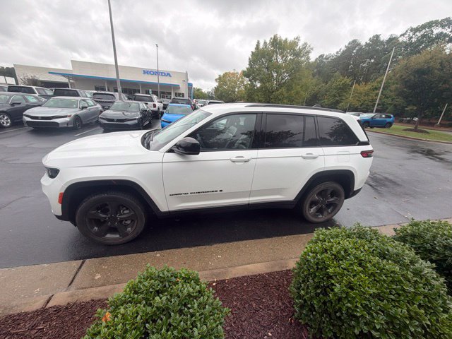Used 2023 Jeep Grand Cherokee Limited SUV