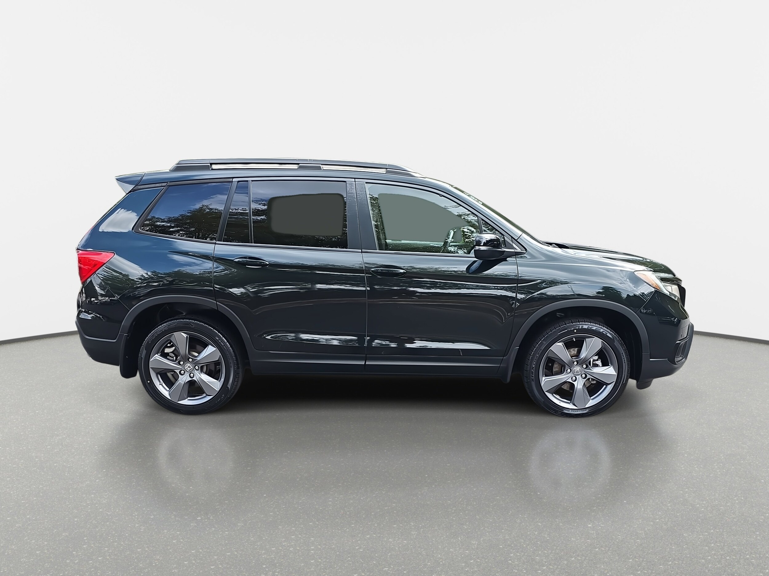 2019 Honda Passport Touring photo 3
