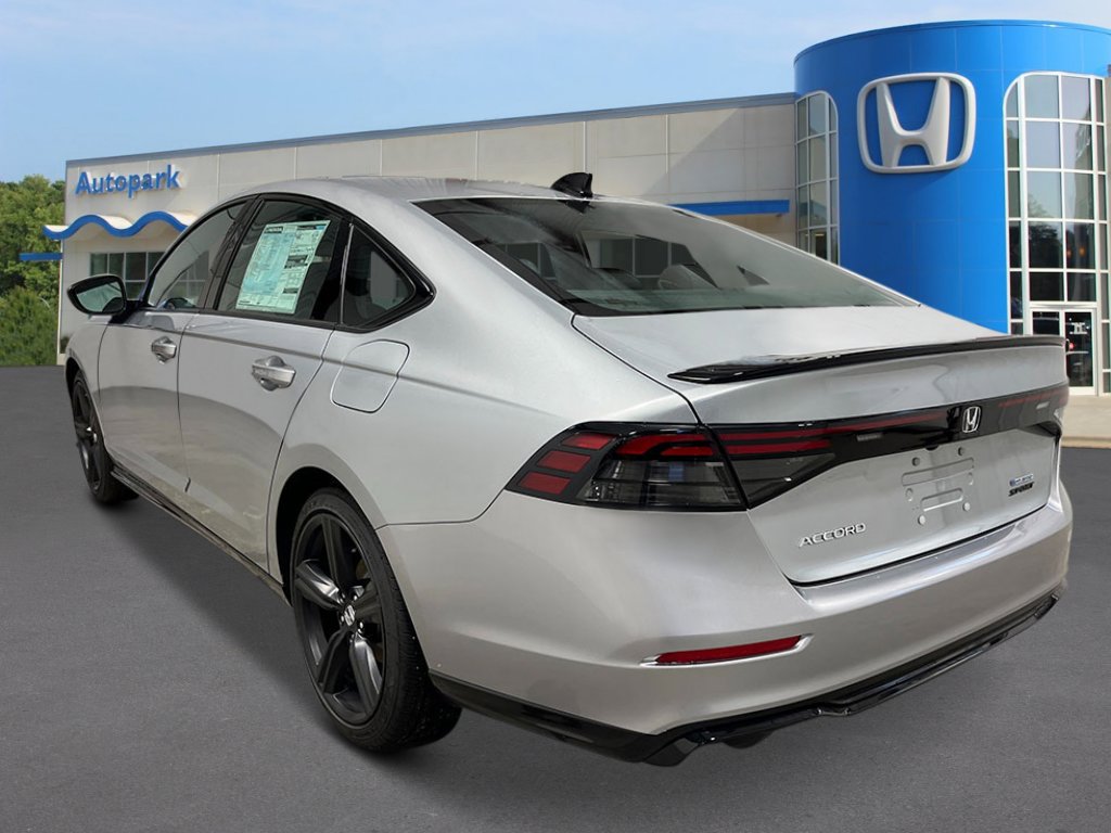 2025 Honda Accord Hybrid Sport-L photo 3