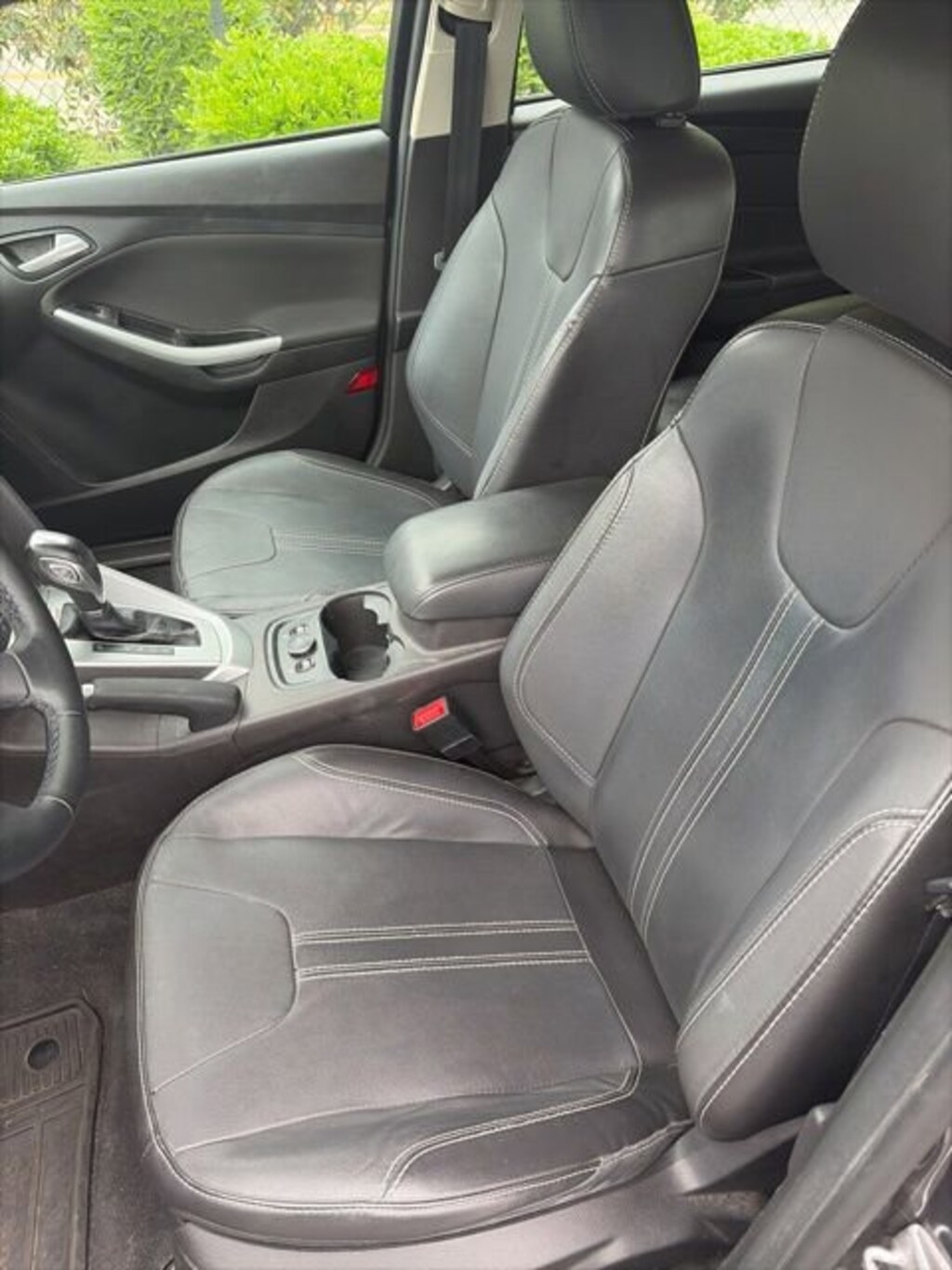 Used 2014 Ford Focus SE Hatchback