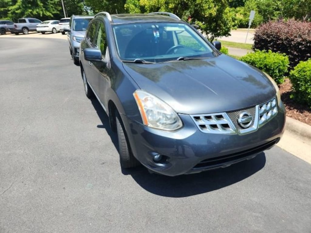 Used 2013 Nissan Rogue SV SUV