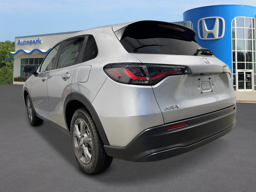 2026 Honda HR-V LX photo 3