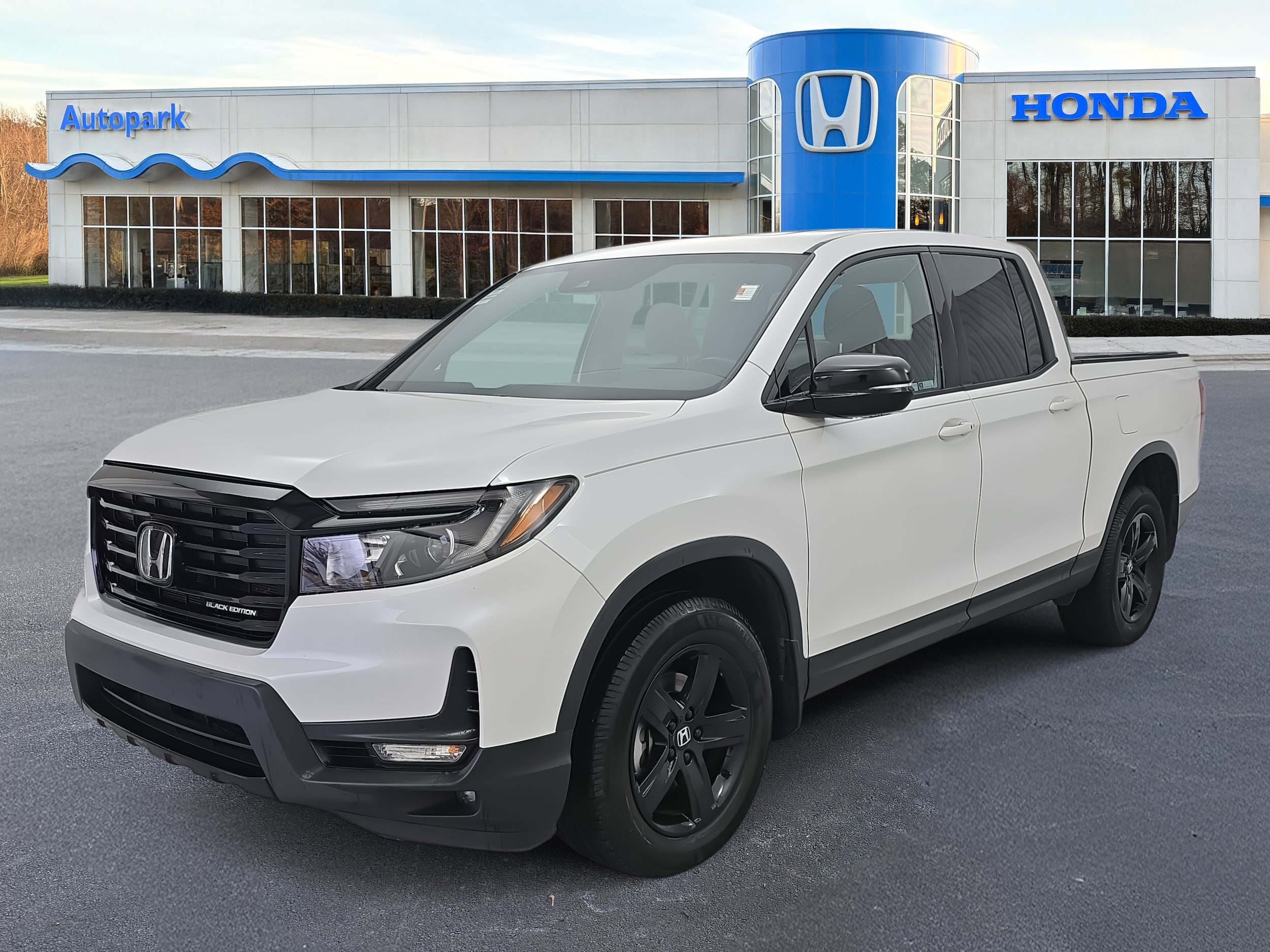 2021 Honda Ridgeline Black Edition's photo
