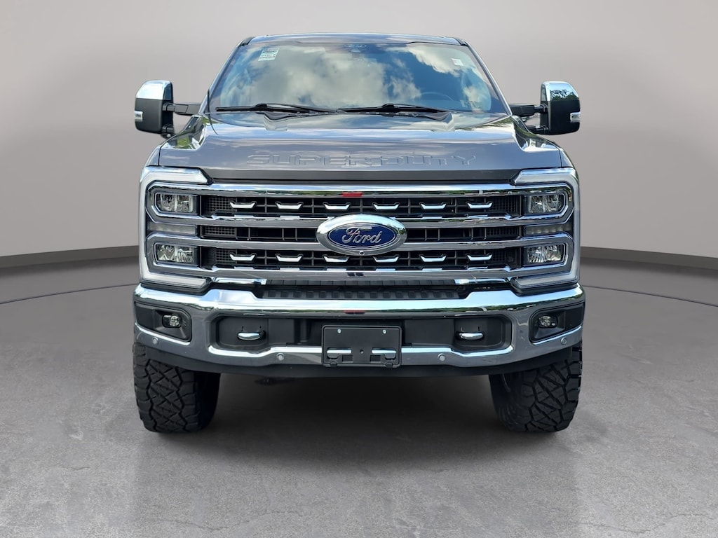 Used 2024 Ford F-250 LARIAT Truck Crew Cab