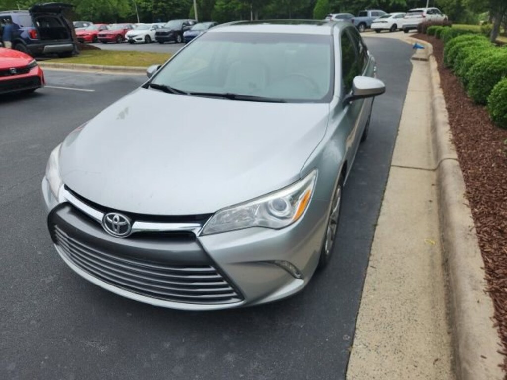 Used 2017 Toyota Camry XLE Sedan