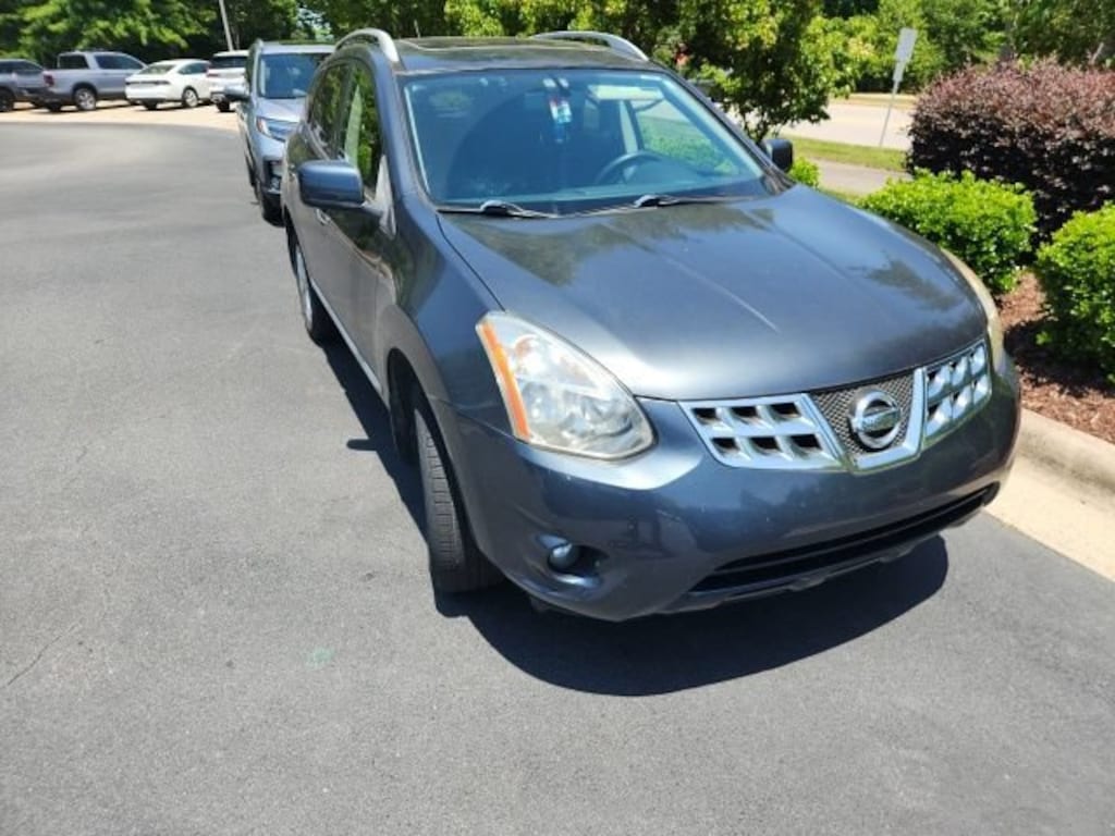 Used 2013 Nissan Rogue SV SUV