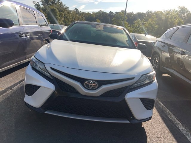 2019 Toyota Camry XSE V6 photo 2