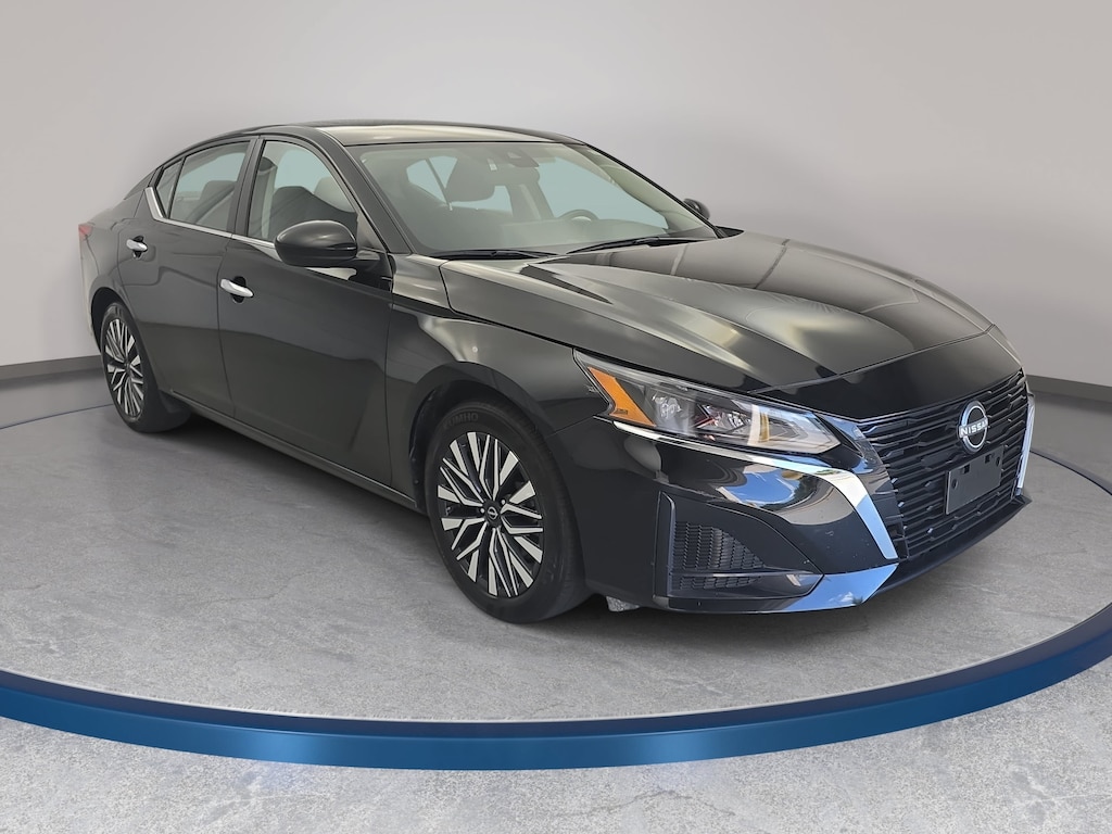 Used 2024 Nissan Altima 2.5 SV Sedan