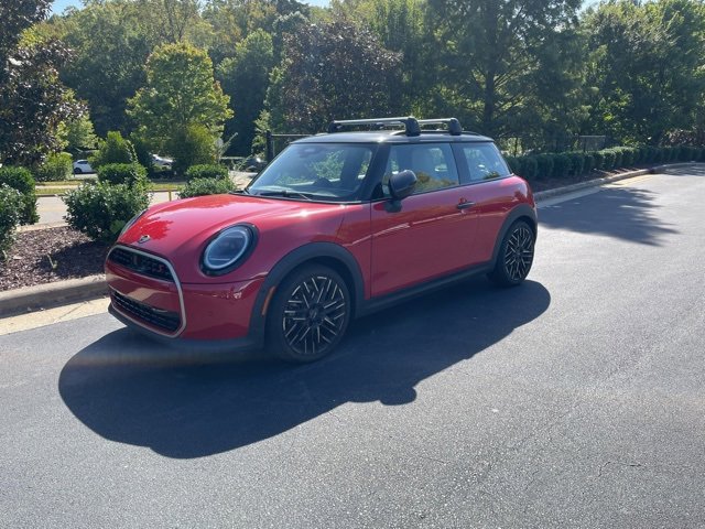 2025 Mini Cooper 2 Door Hardtop Signature photo 3