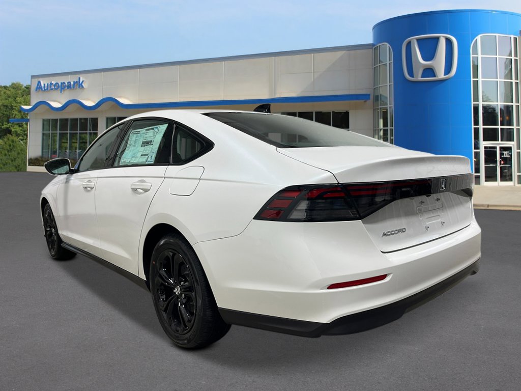 2025 Honda Accord SE photo 3