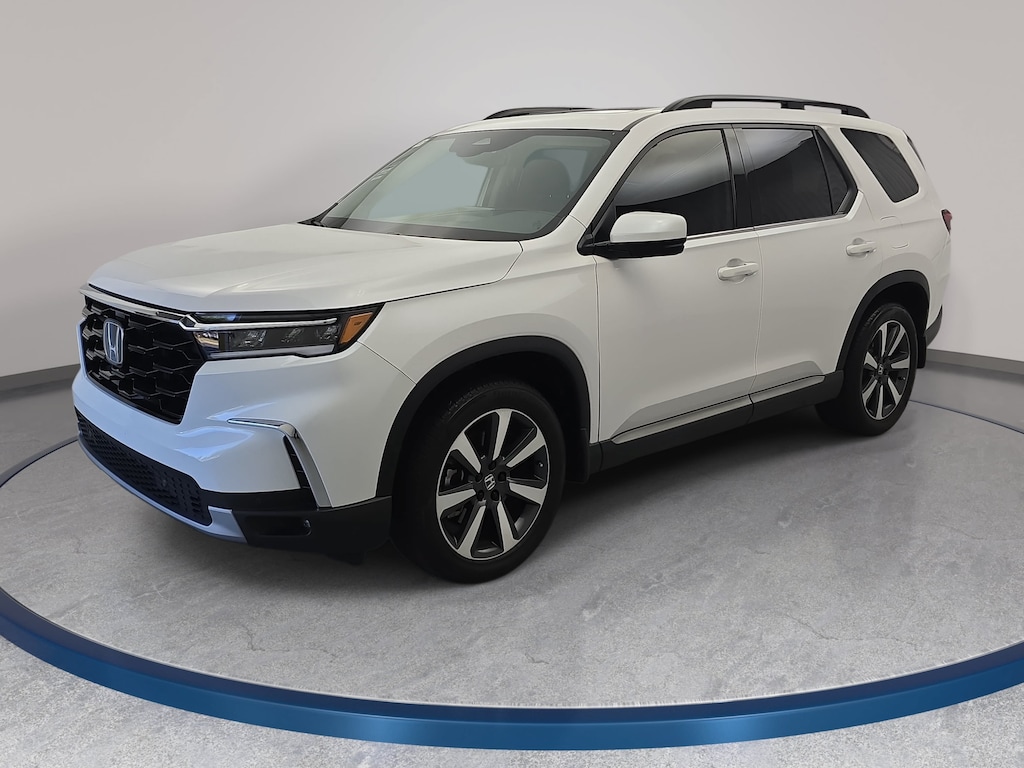 Certified 2025 Honda Pilot Touring SUV