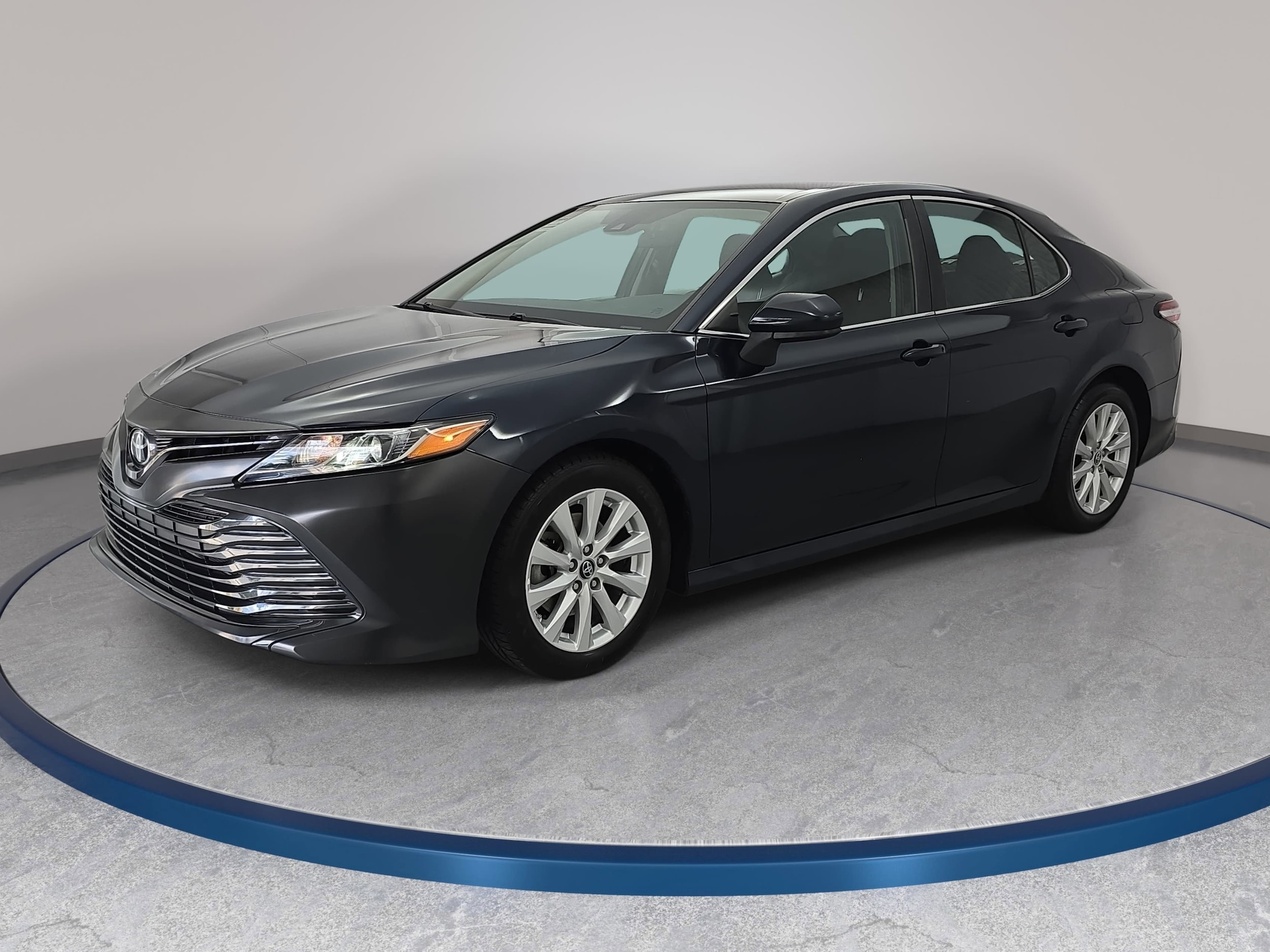2019 Toyota Camry 2.5 Auto LE's photo