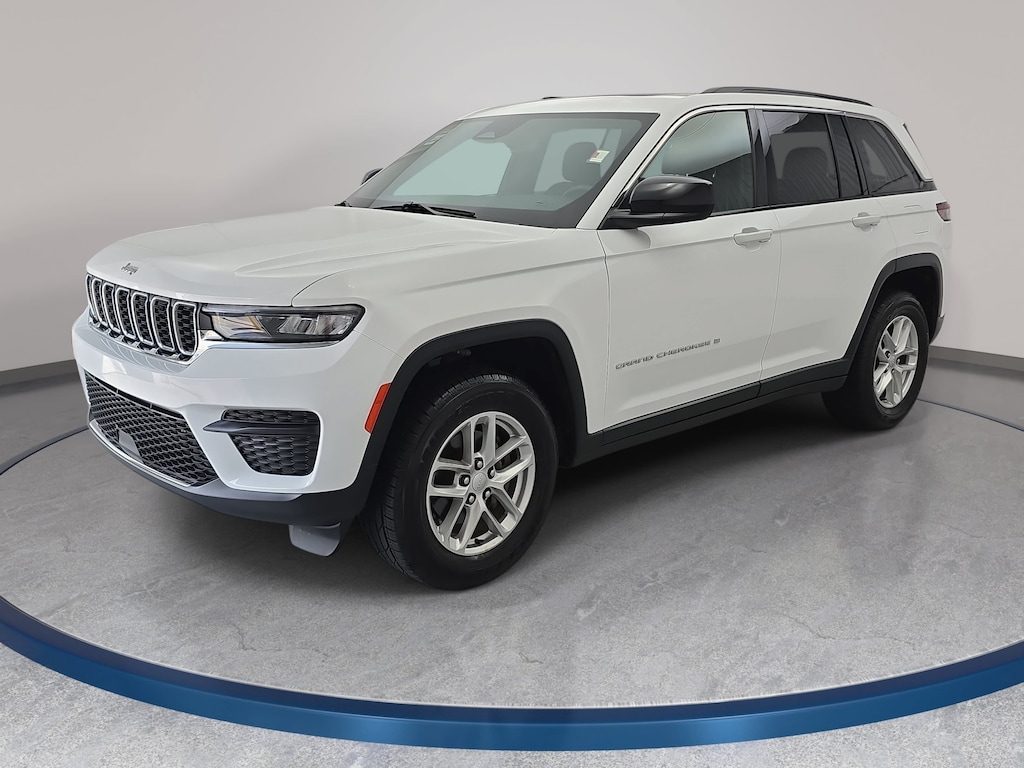 Used 2024 Jeep Grand Cherokee Laredo X SUV