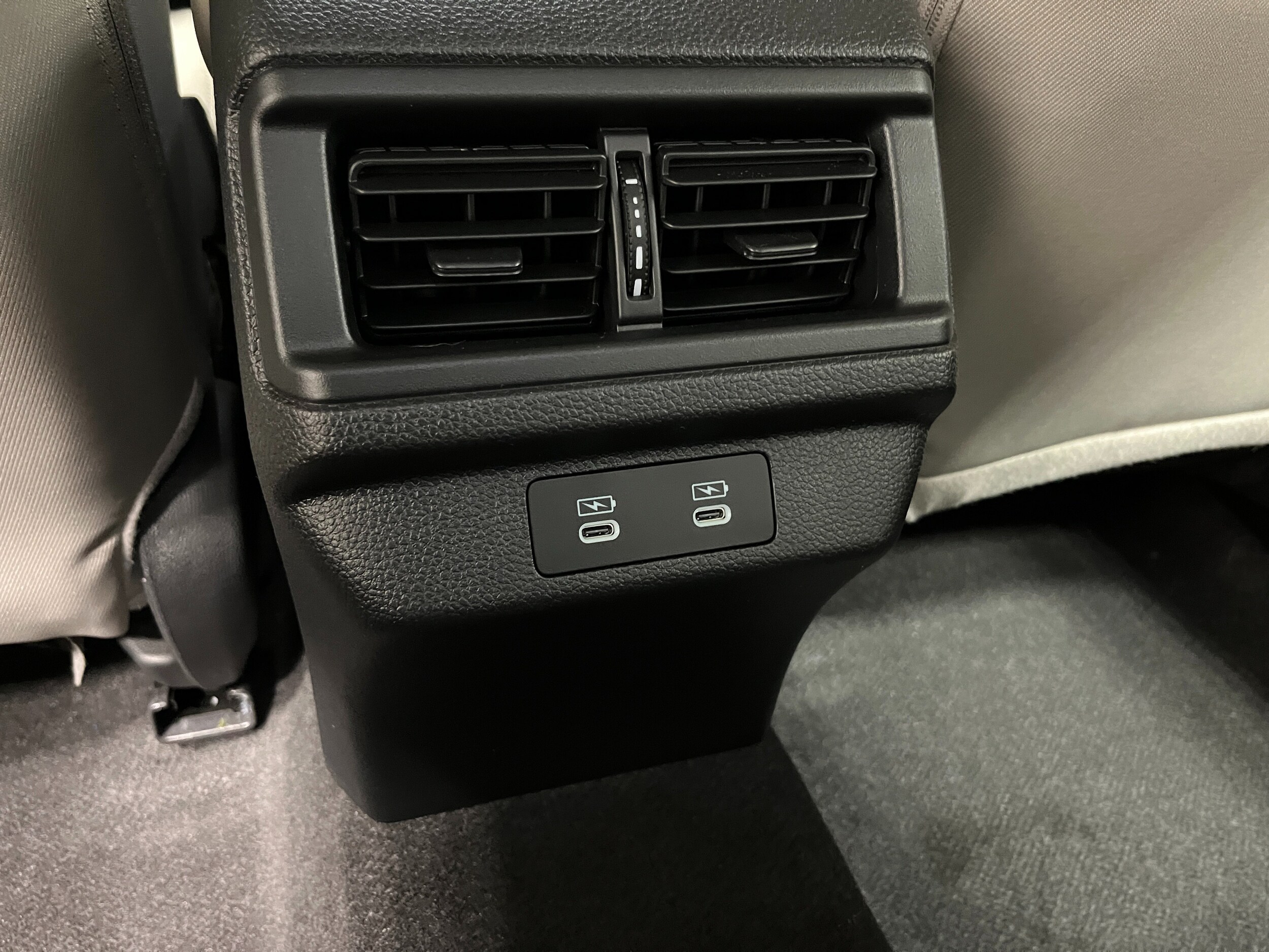 2025 Honda Accord SE - Photo 25