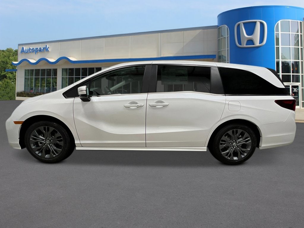 2026 Honda Odyssey Touring photo 2