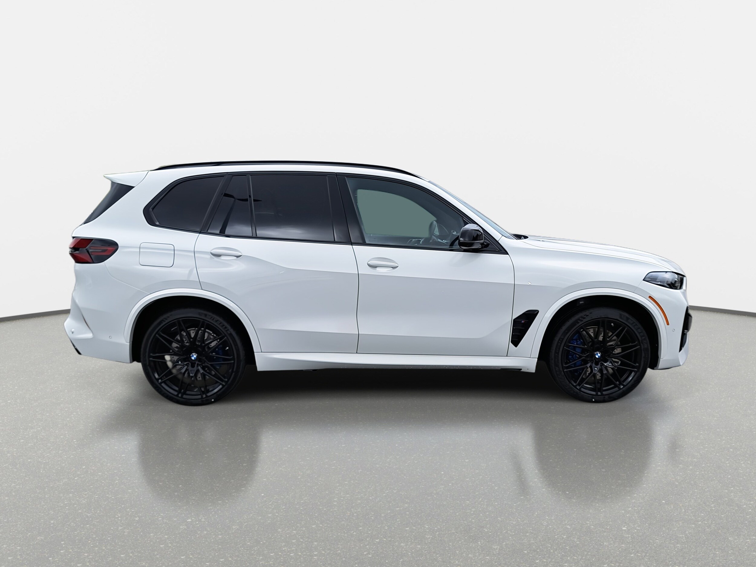 2025 Bmw X5 X5 M Competition photo 4