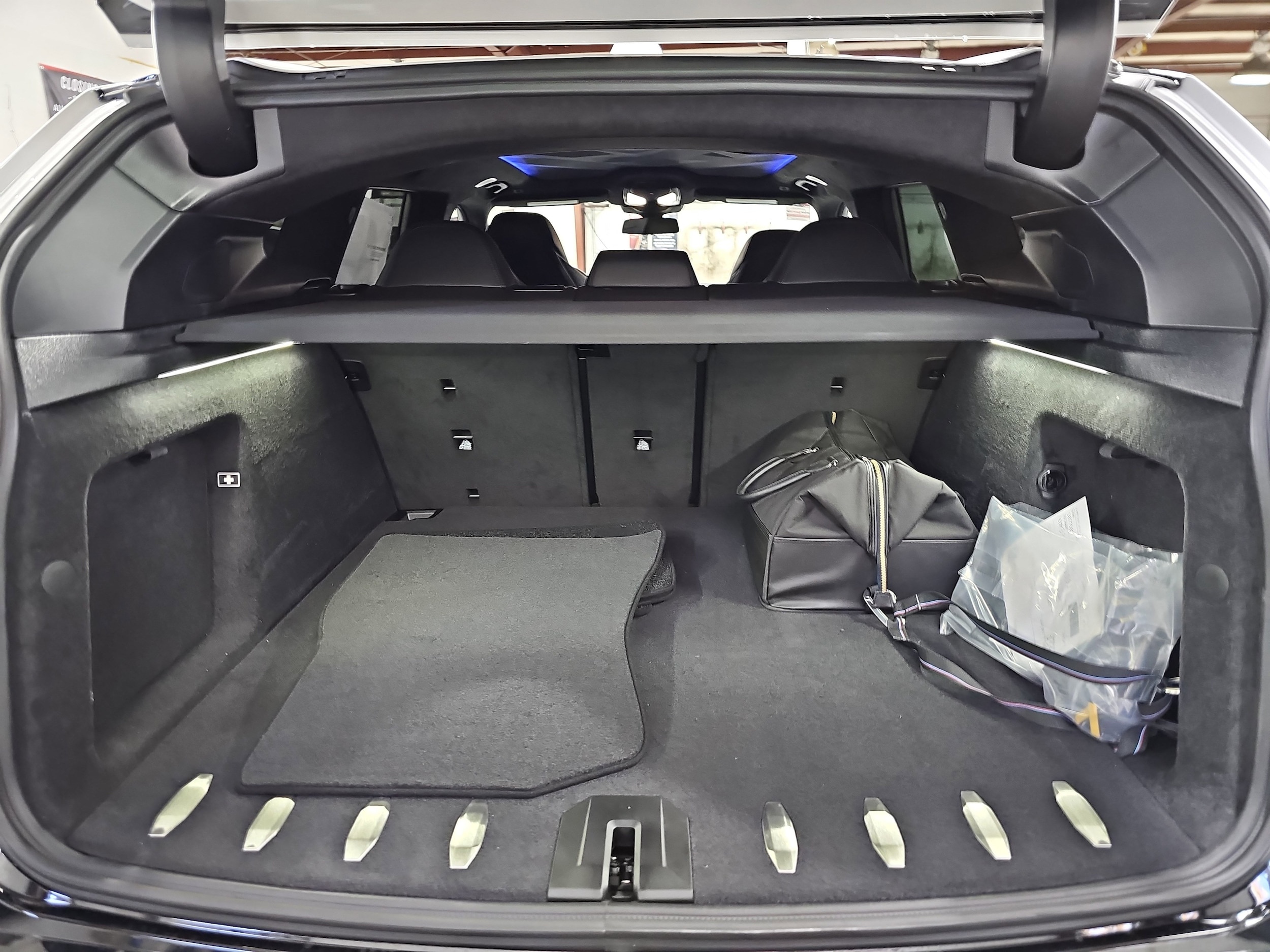2026 BMW XM Base - Photo 14