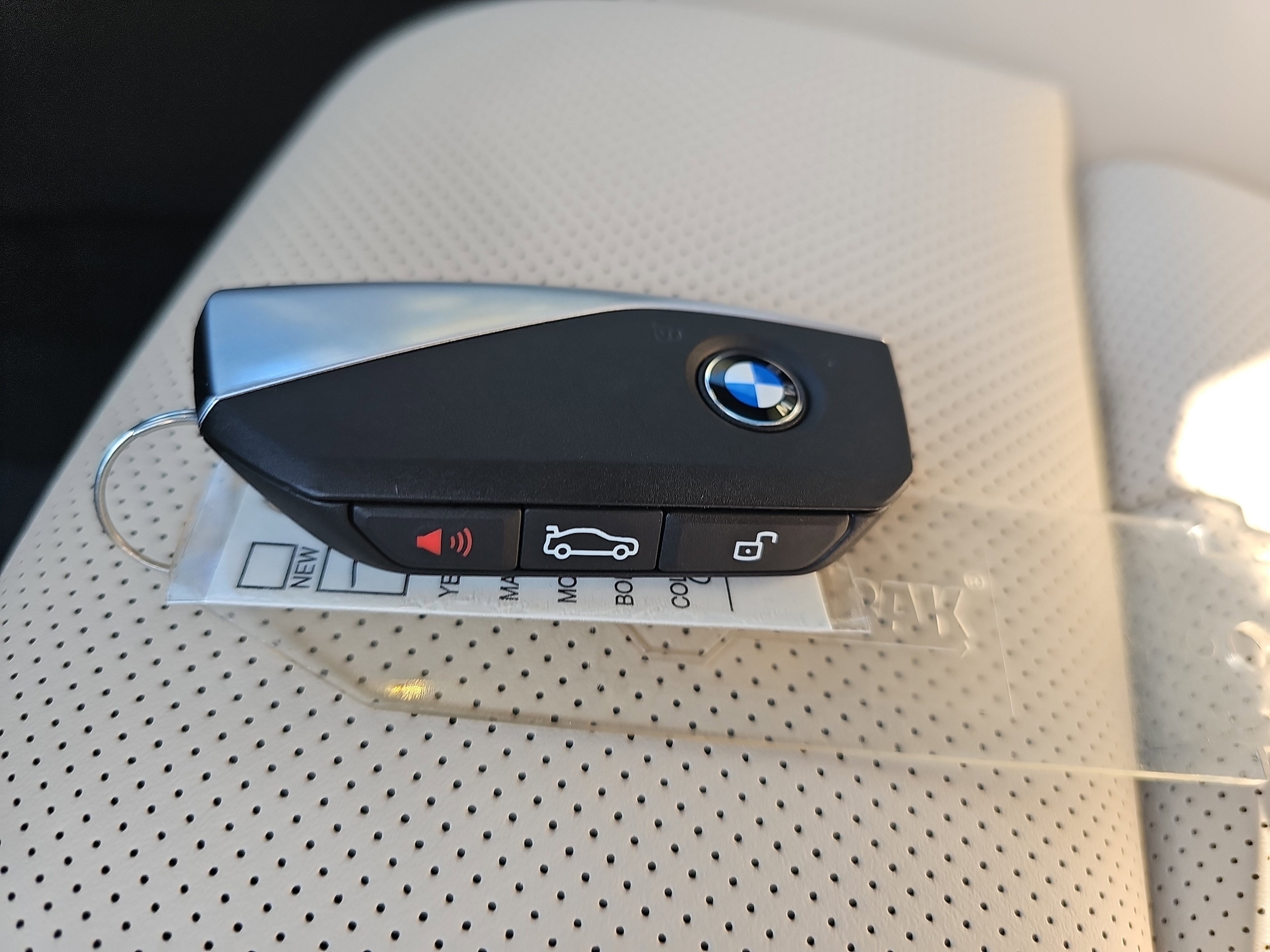 2026 BMW X3 30 - Photo 37