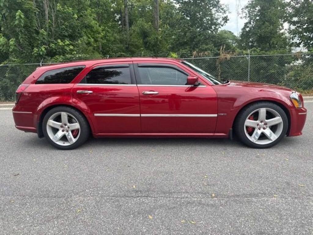 Used 2006 Dodge Magnum SRT8 Wagon