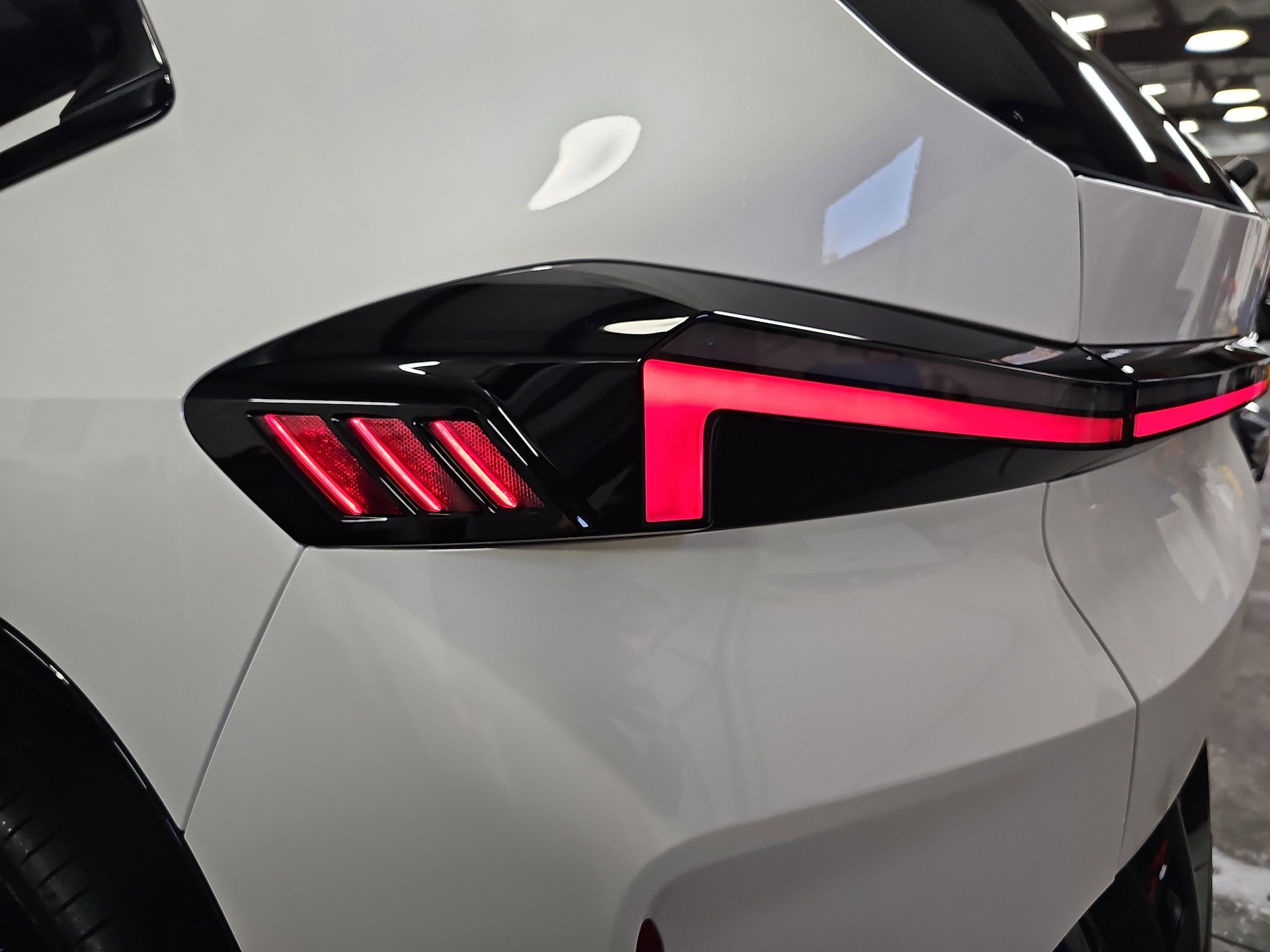 2026 BMW XM Base - Photo 36
