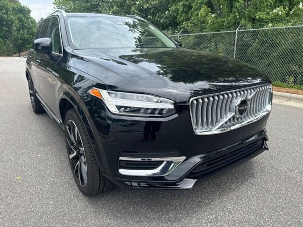 Used 2025 Volvo XC90 B6 Plus 7-Seater SUV