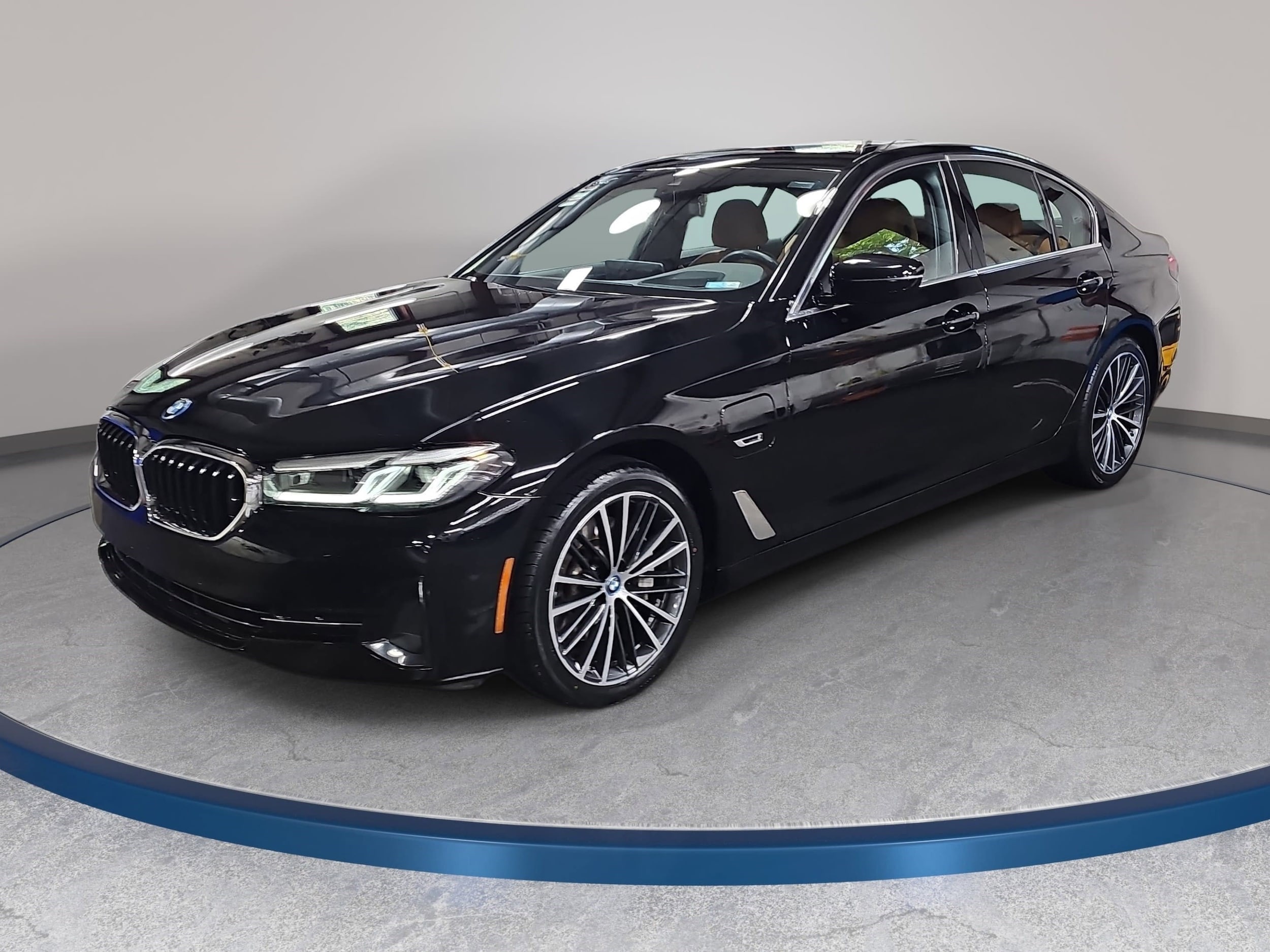 2023 BMW 5 Series 530e xDrive iPerformance Sedan's photo
