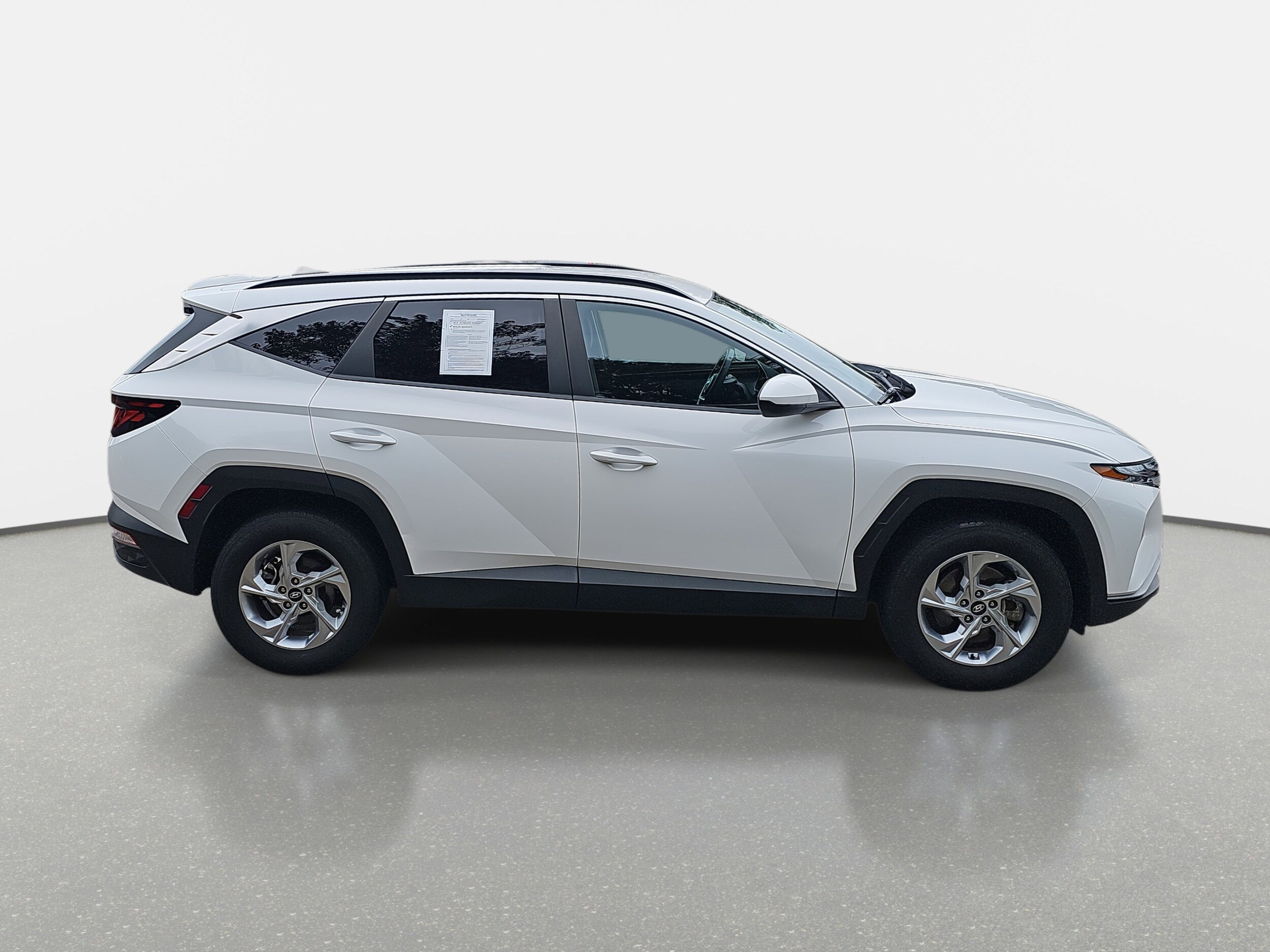 2024 Hyundai Tucson SEL photo 3