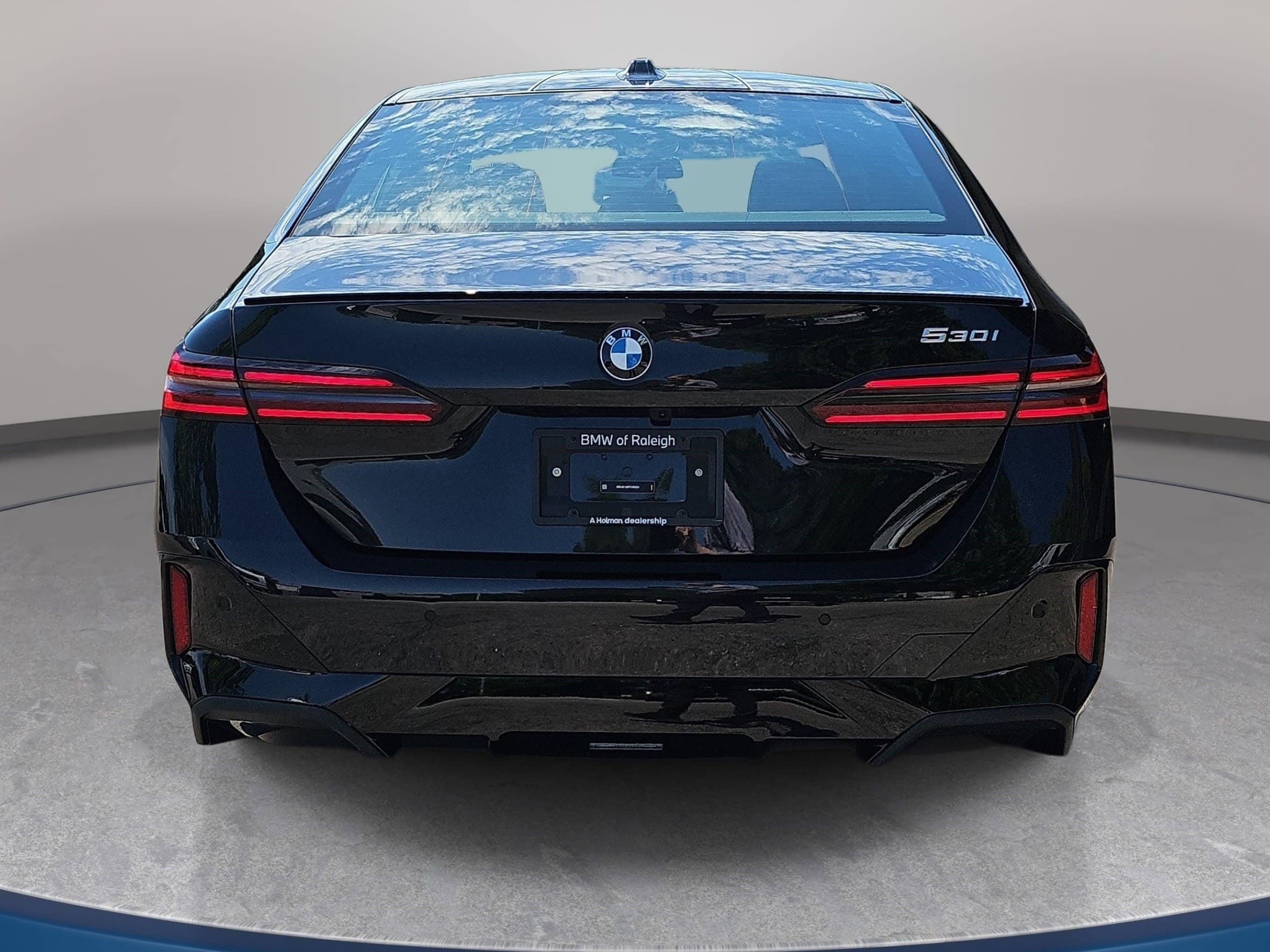 2026 BMW 5 Series 530i - Photo 6
