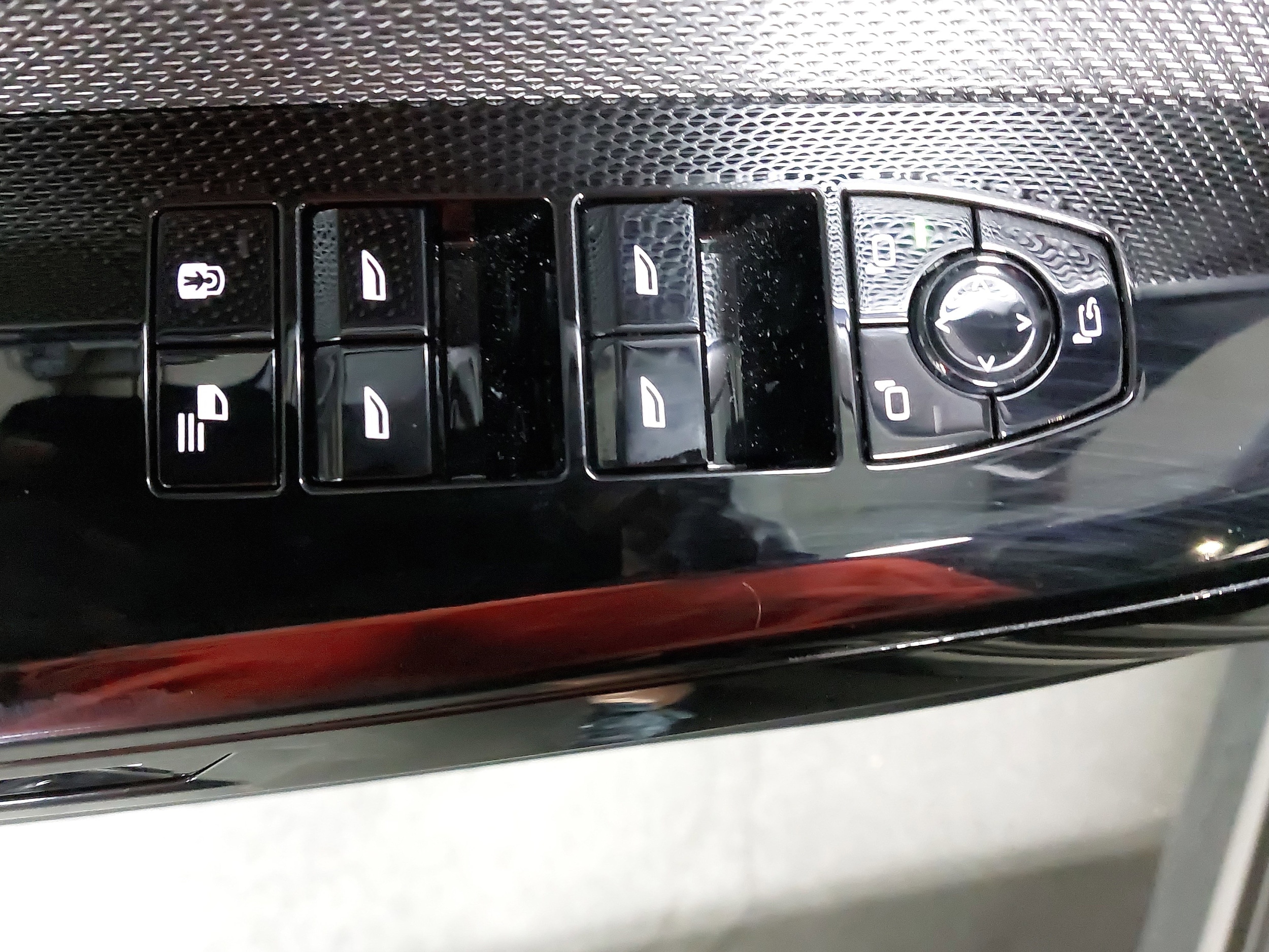 2025 BMW 7 Series 760i - Photo 28