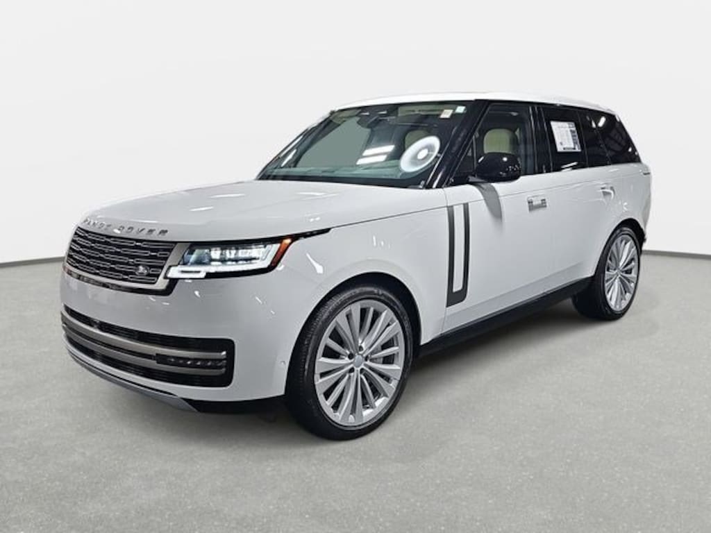 Used 2025 Land Rover Range Rover P530 SE SUV