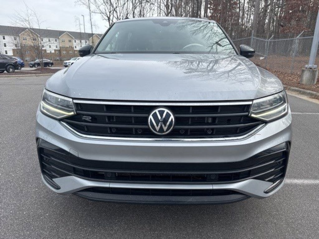 Used 2023 Volkswagen Tiguan 2.0T SE R-Line Black SUV