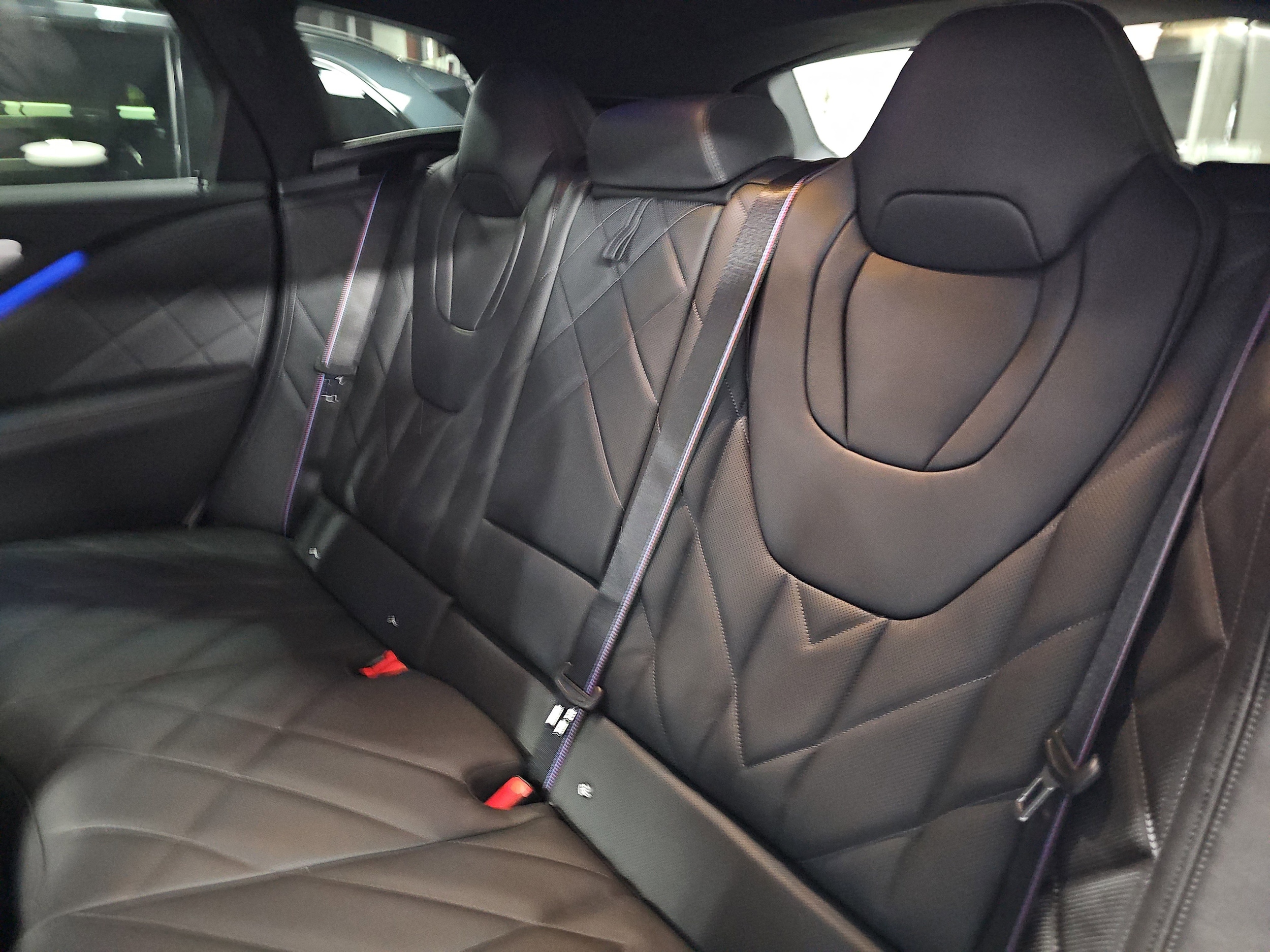 2026 BMW XM Base - Photo 15