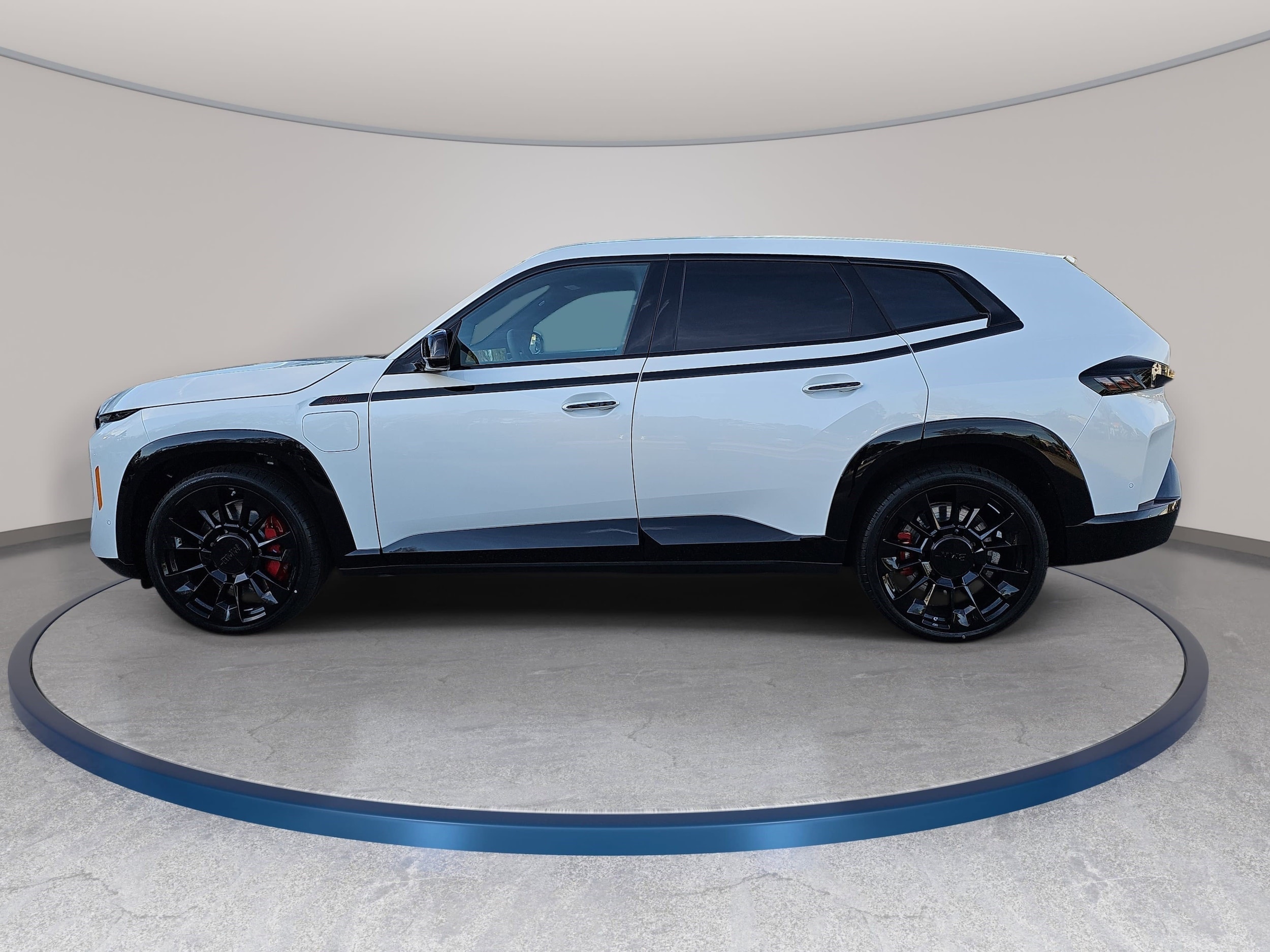 2026 BMW XM Base - Photo 8