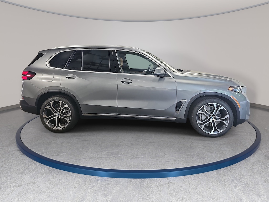 New 2026 BMW X5 PHEV xDrive50e SUV