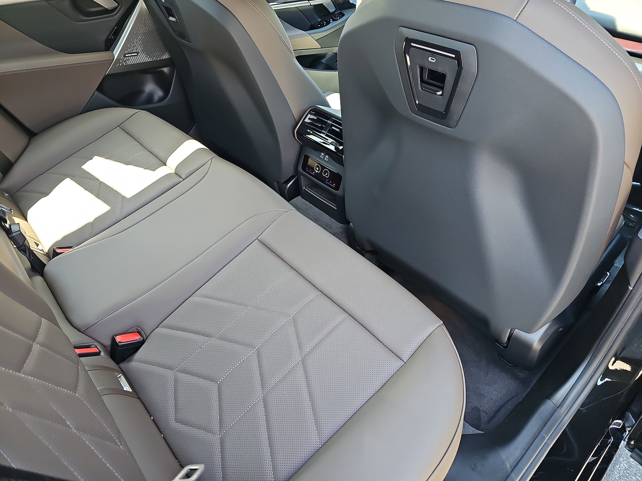 2026 BMW 5 Series 530i - Photo 11