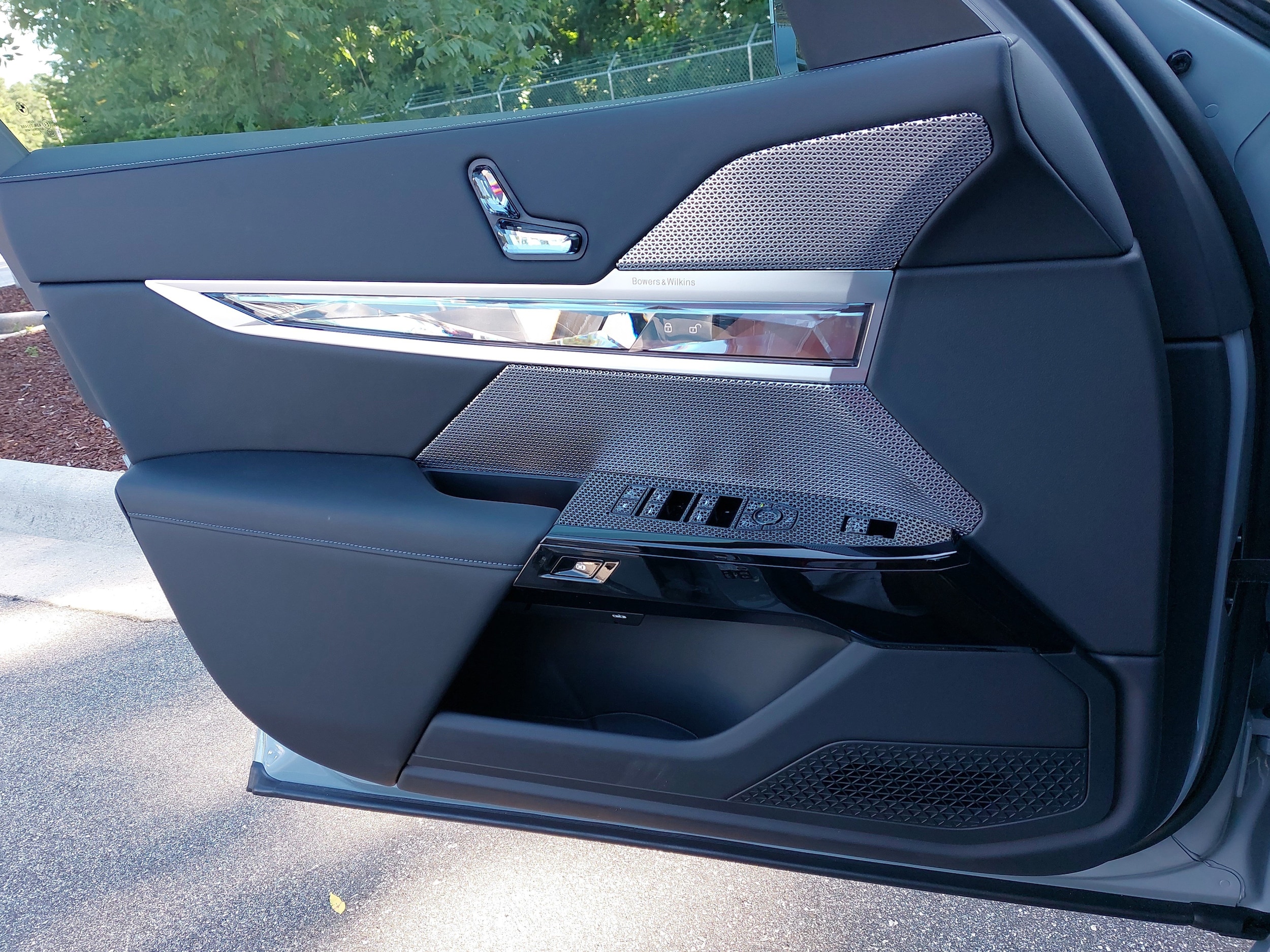 2025 BMW 7 Series 760i - Photo 28