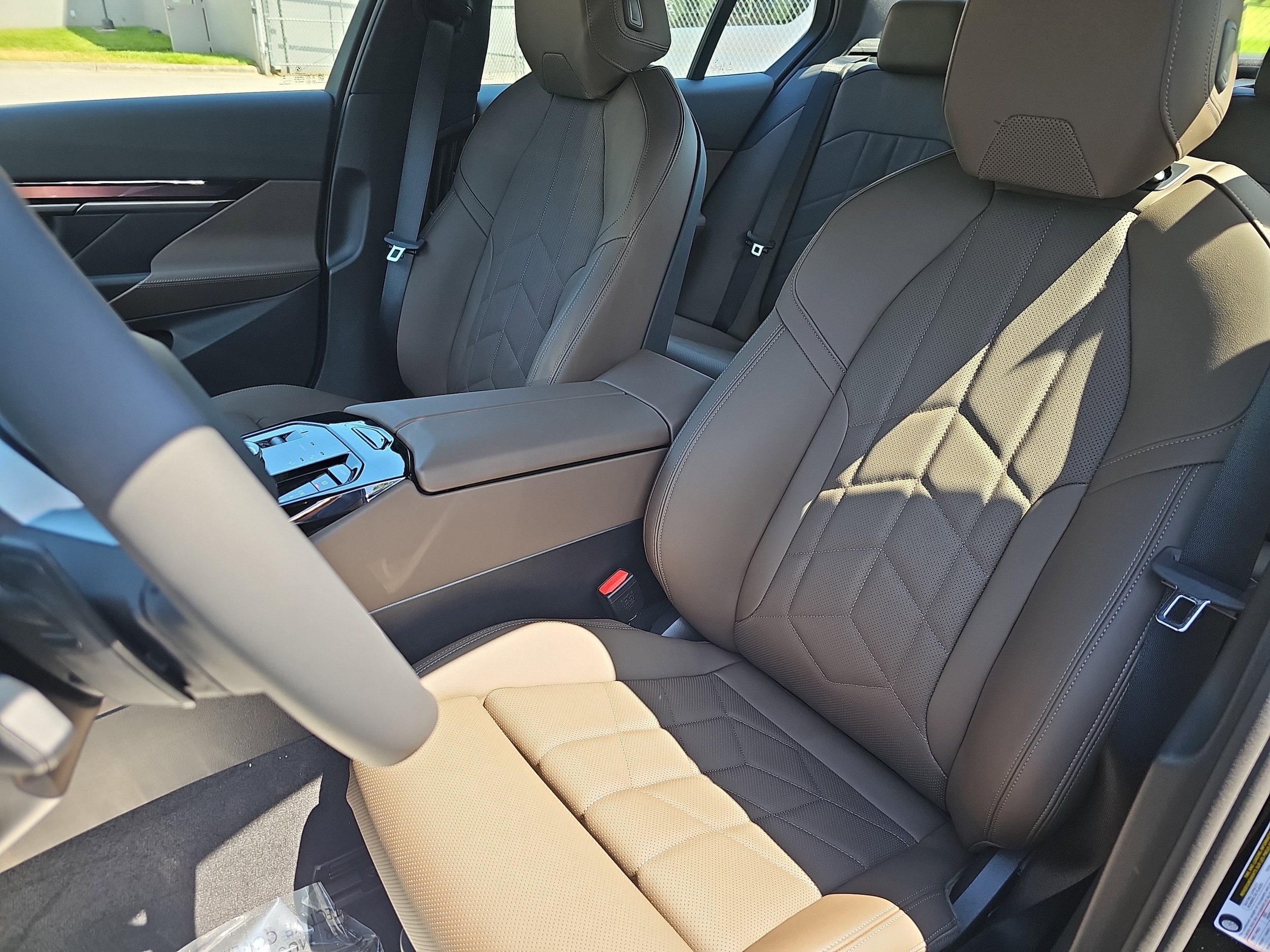 2026 BMW 5 Series 530i - Photo 17