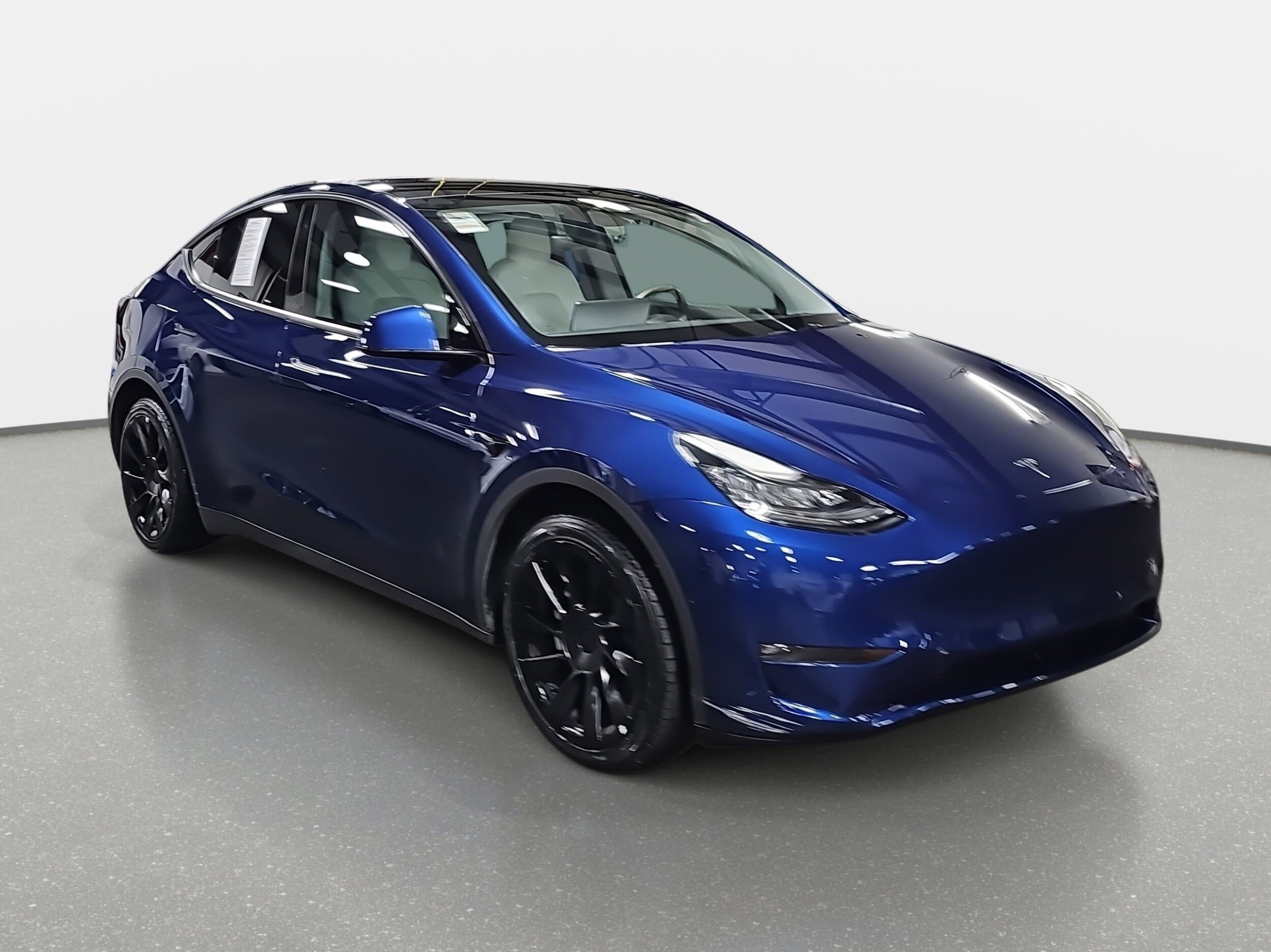 2022 Tesla Model Y Long Range photo 3