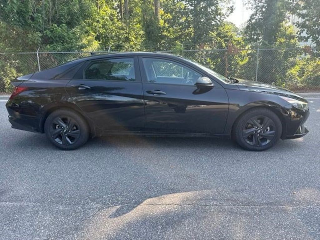 Used 2021 Hyundai Elantra SEL Sedan