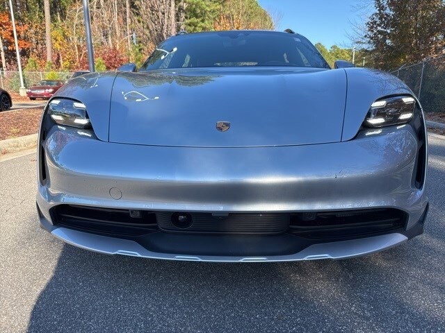 2023 Porsche Taycan Cross Turismo 4 photo 2