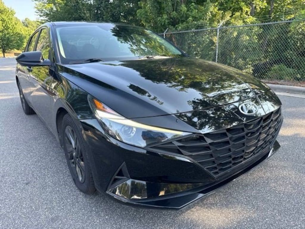 Used 2021 Hyundai Elantra SEL Sedan