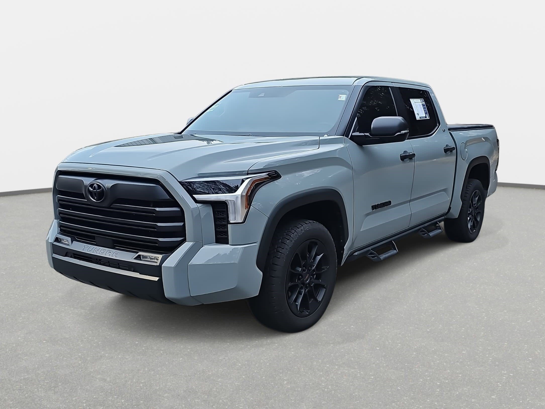 2024 Toyota Tundra SR5's photo